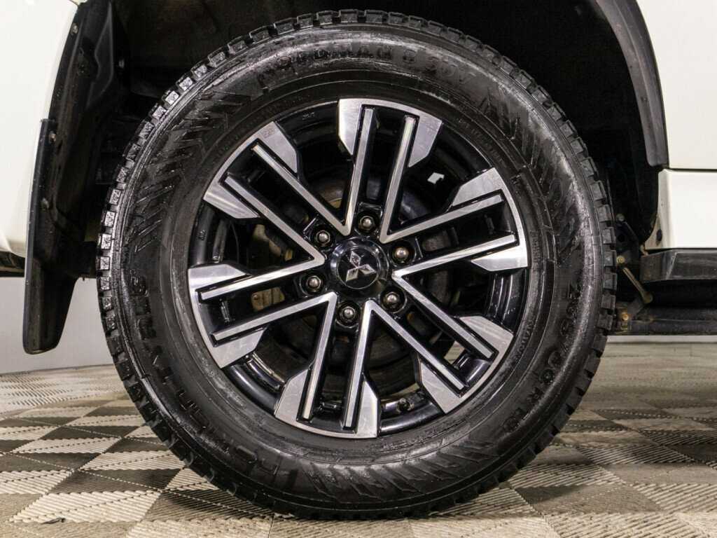 Mitsubishi Montero Sport, 2022 Фото №18