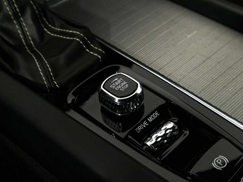 Volvo XC60, 2018 Фото №17