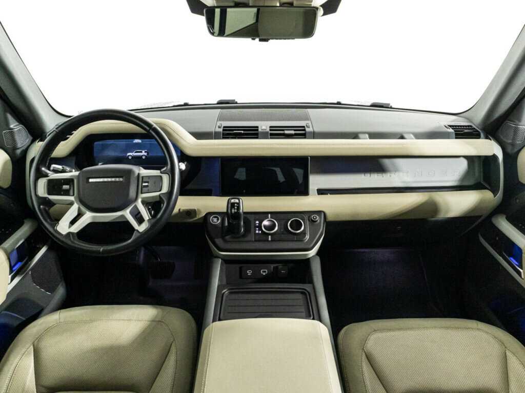 Land Rover Defender 110, 2021 Фото №11