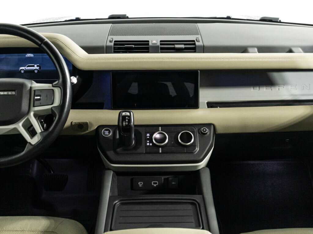 Land Rover Defender 110, 2021 Фото №12