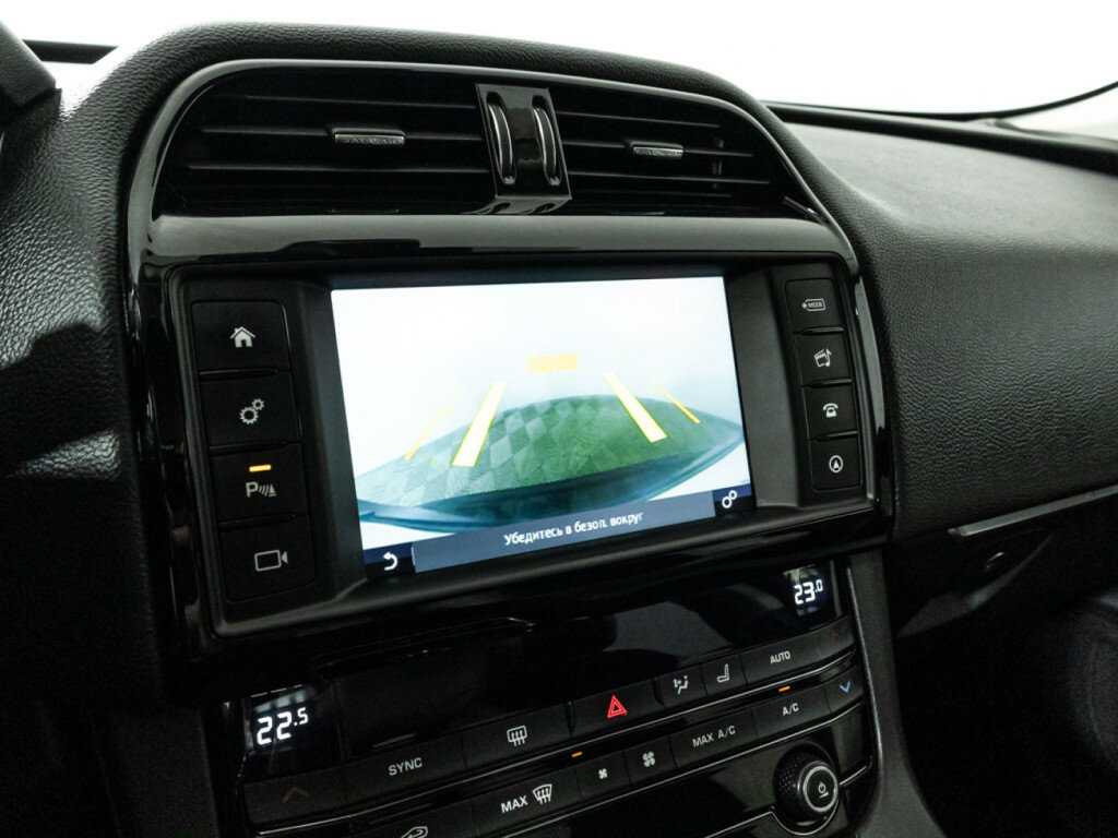 Jaguar F-Pace, 2016 Фото №17