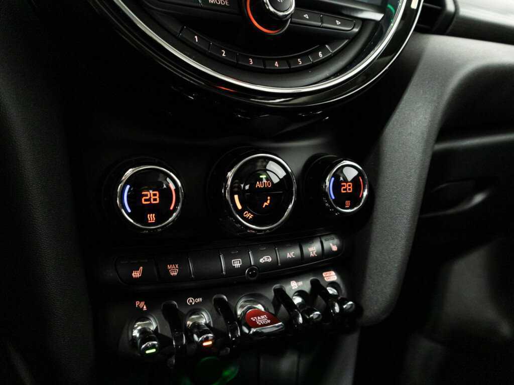 Mini Hatch Cooper, 2020 Фото №17