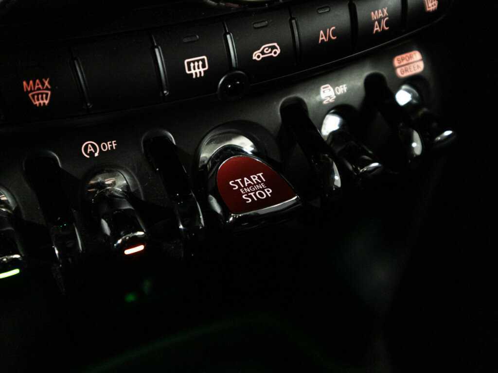 Mini Hatch Cooper, 2020 Фото №18