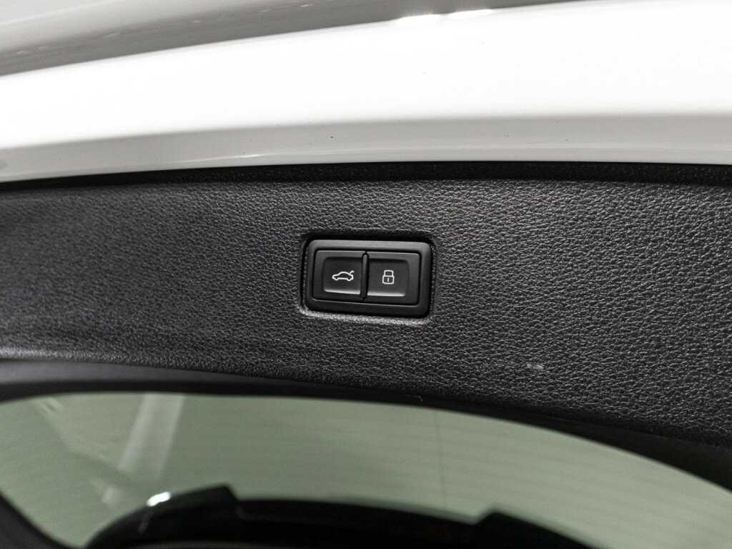 Audi Q7, 2017 Фото №17