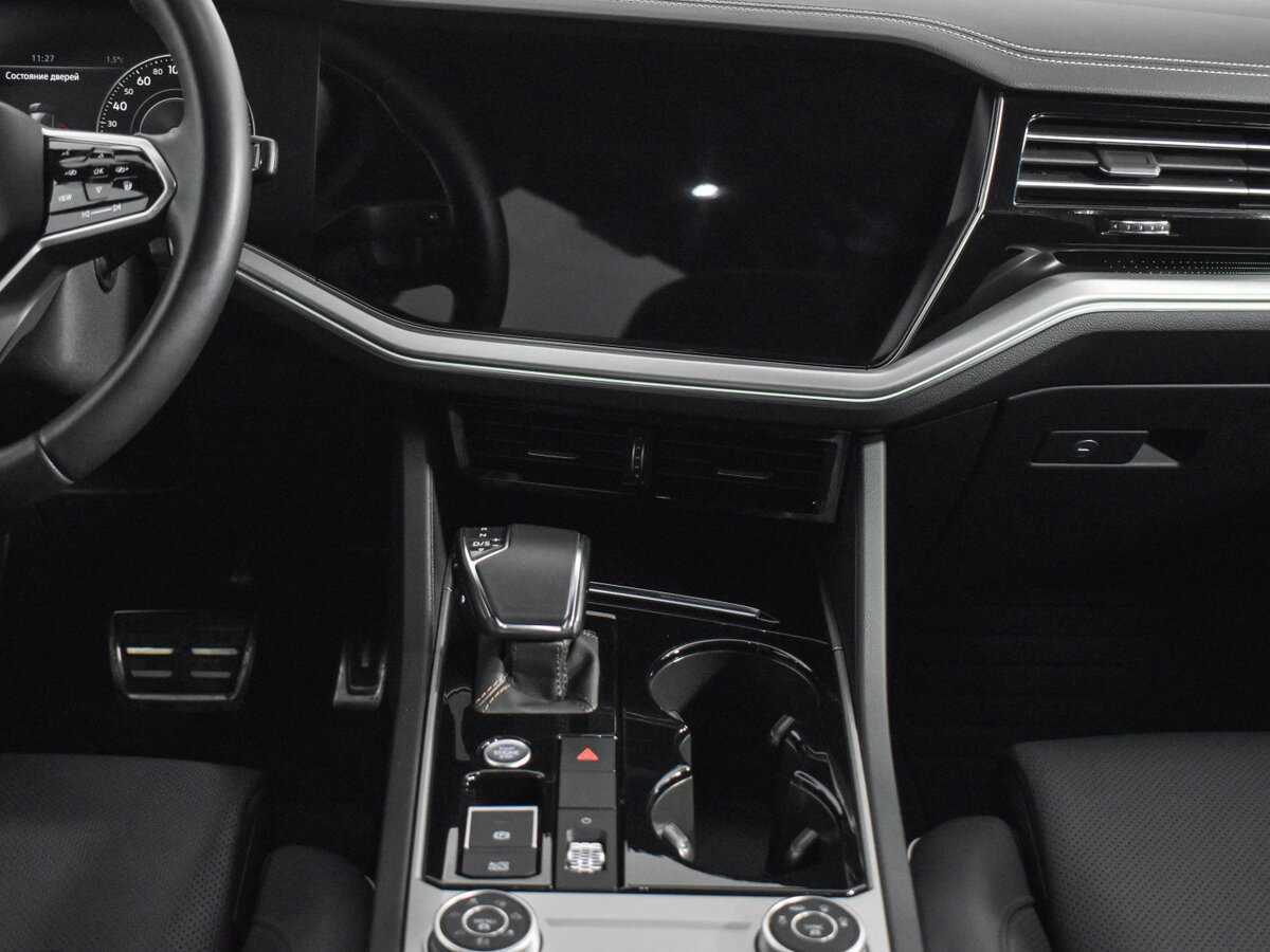Volkswagen Touareg, 2021 Фото №15