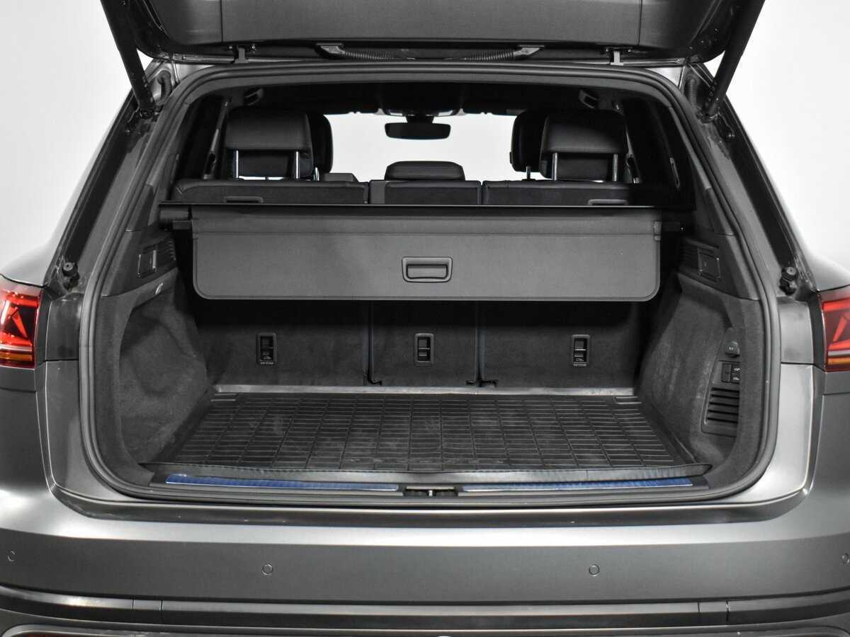 Volkswagen Touareg, 2021 Фото №19