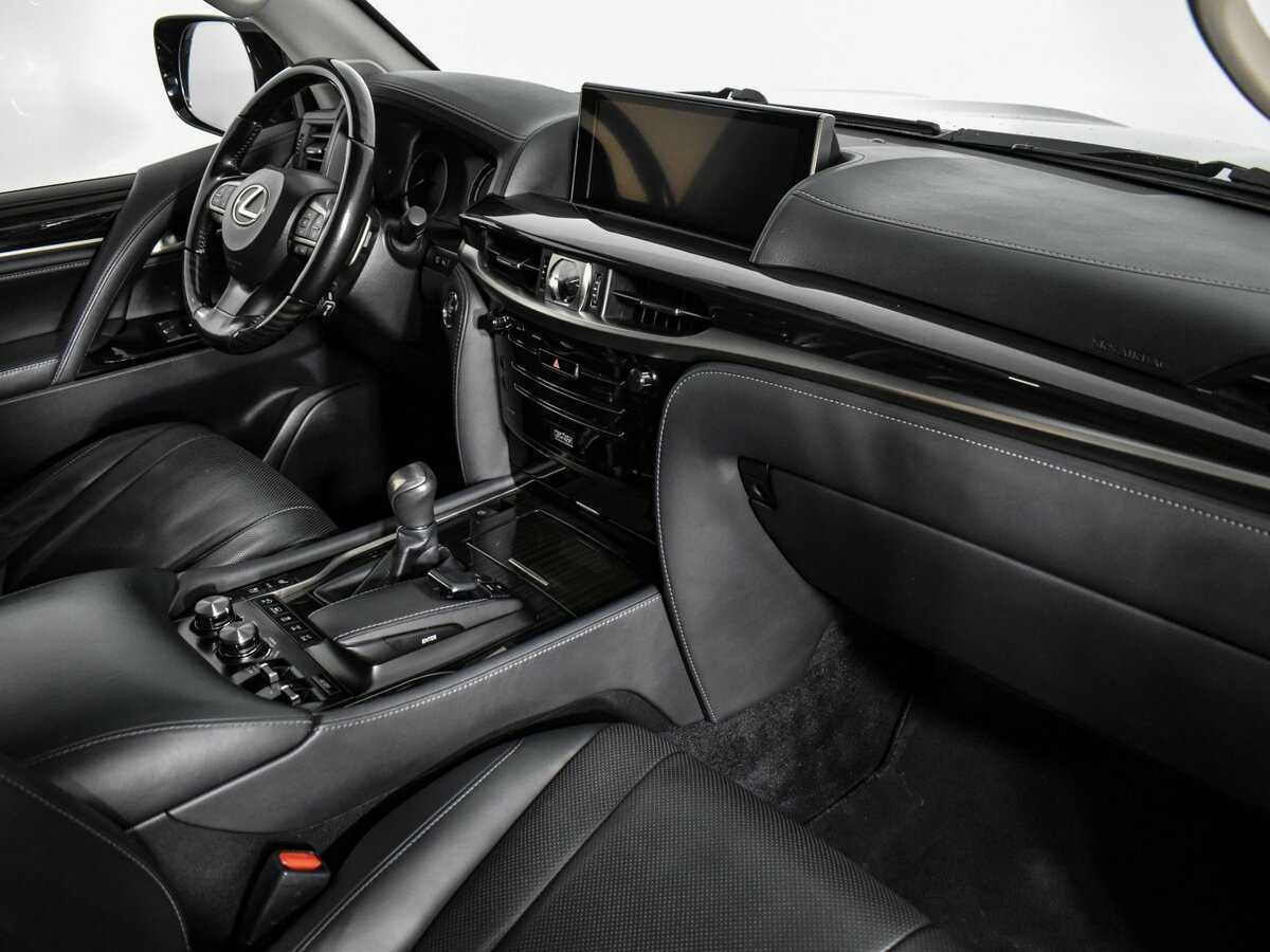 Lexus LX 570, 2018 Фото №16