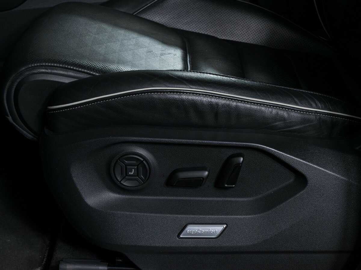 Volkswagen Touareg, 2019 Фото №20