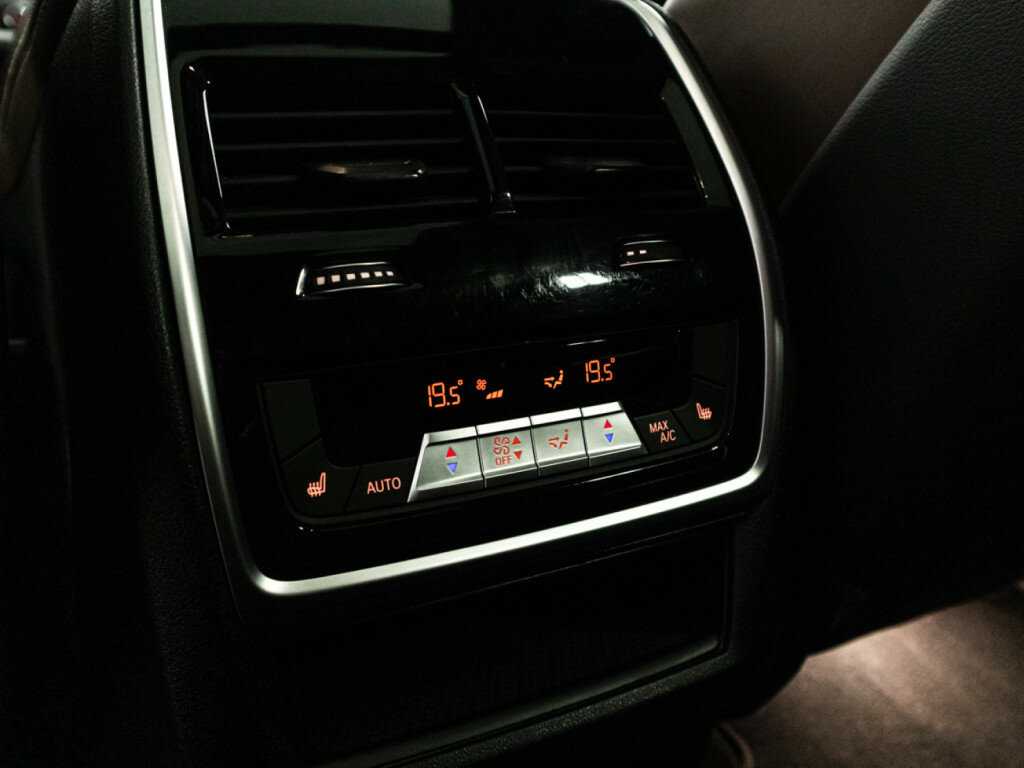 BMW X7 30d, 2022 Фото №32