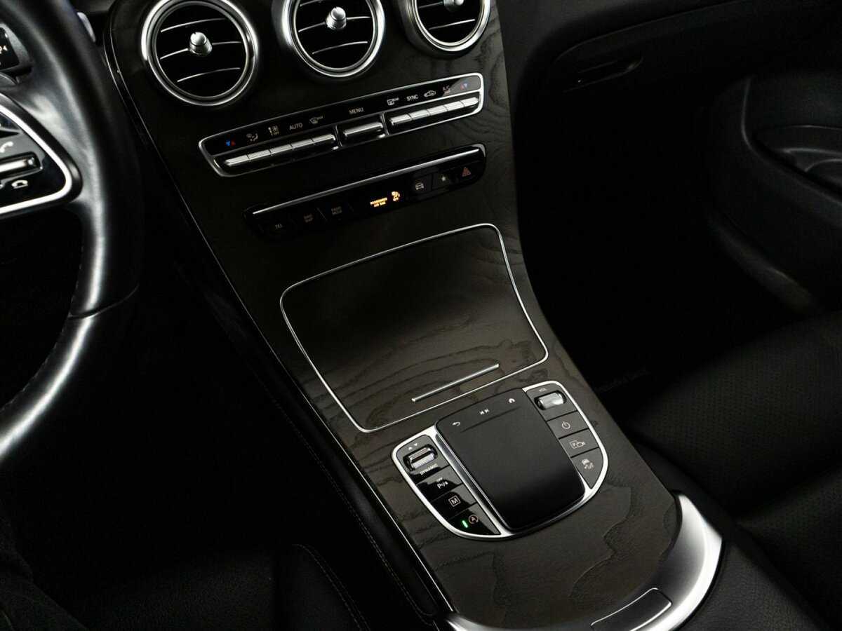 Mercedes-Benz GLC 300, 2020 Фото №19