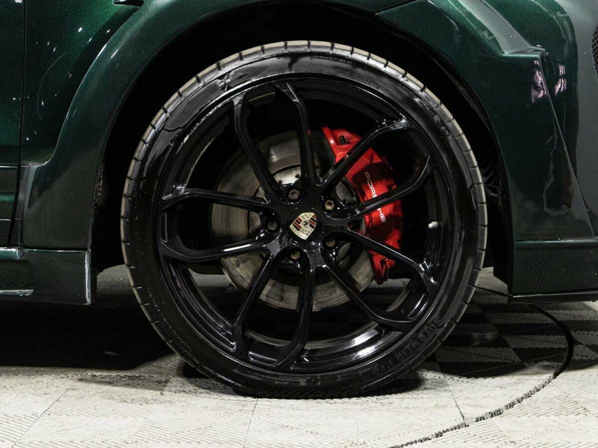 Porsche Cayenne Turbo, 2015 Фото №24