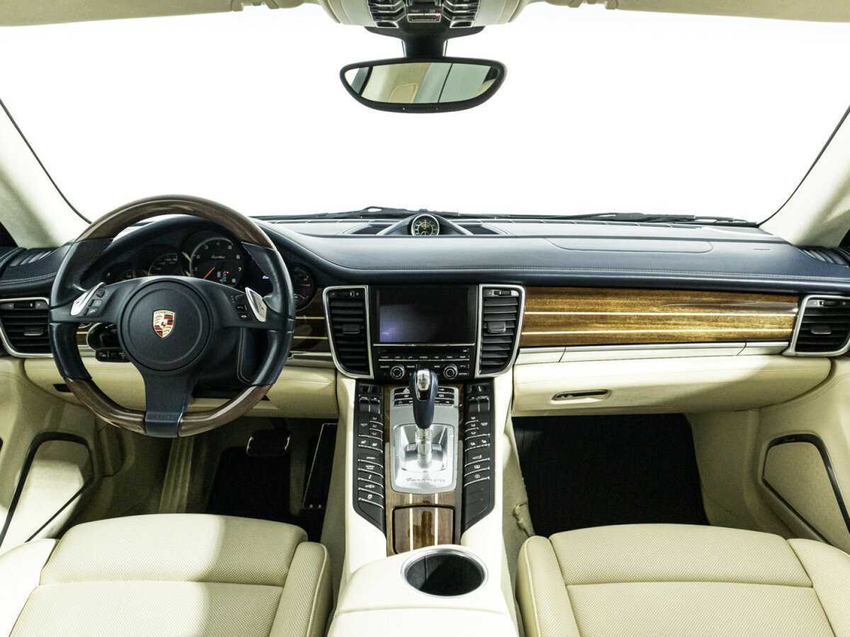 Porsche Panamera Turbo, 2010 Фото №11