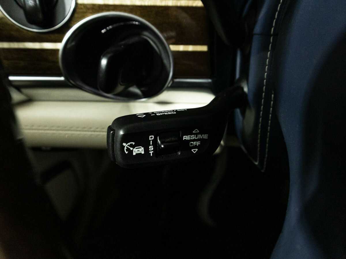 Porsche Panamera Turbo, 2010 Фото №19