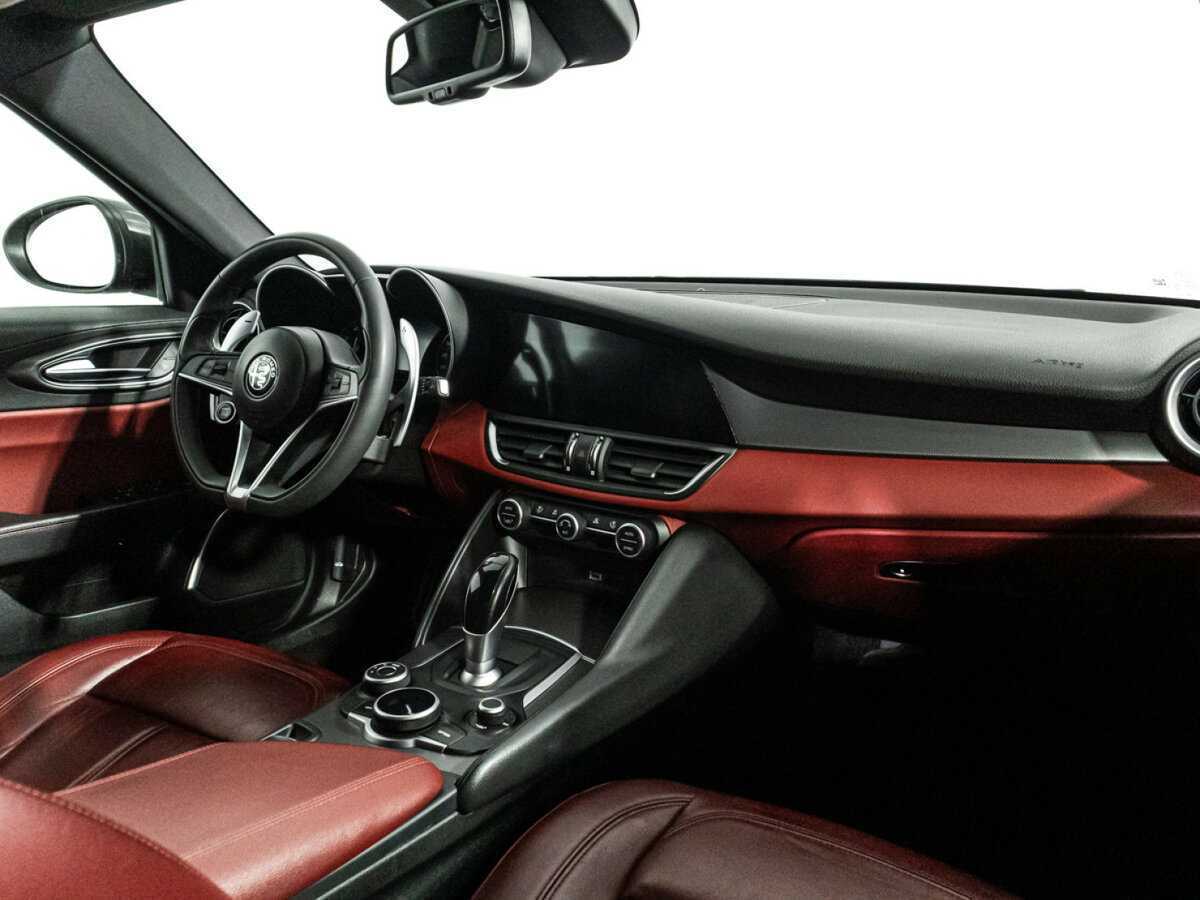 Alfa Romeo Giulia, 2019 Фото №9