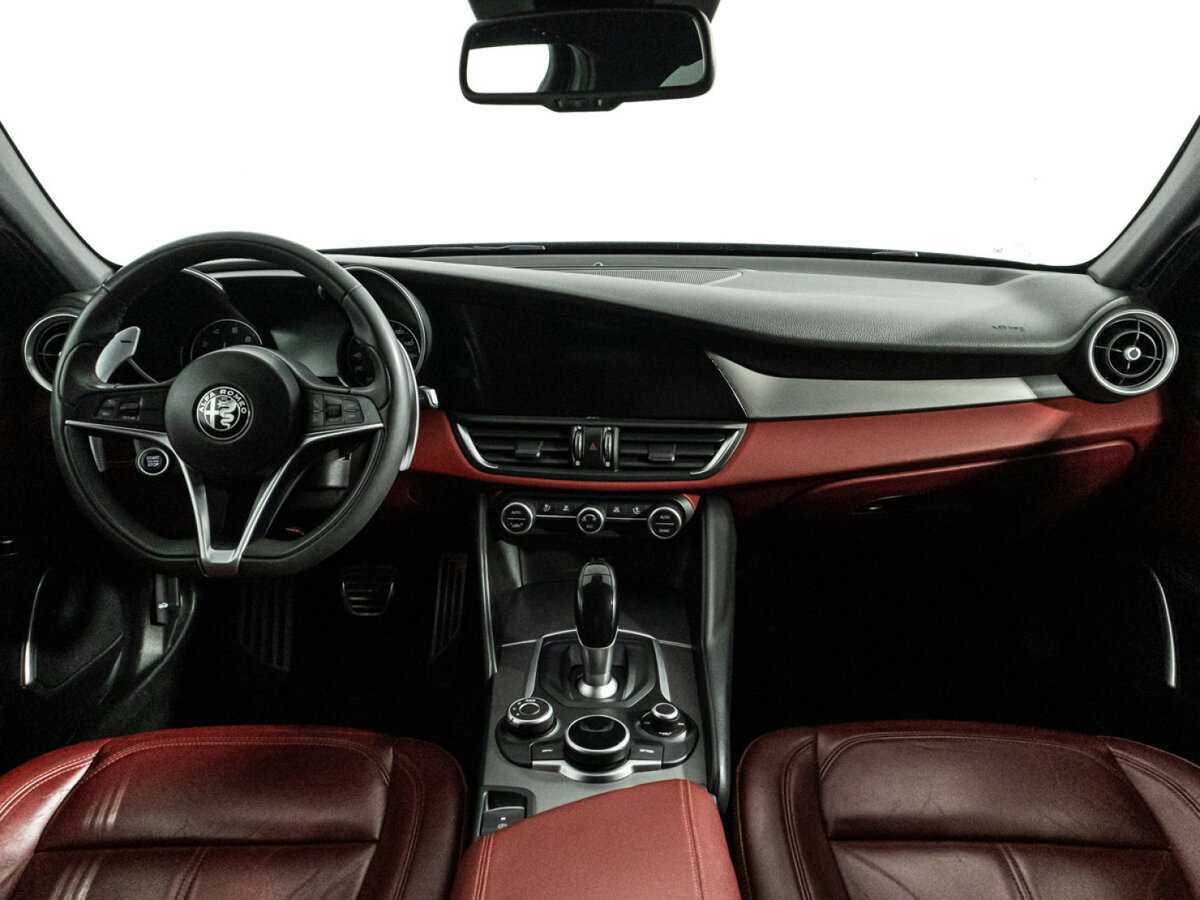 Alfa Romeo Giulia, 2019 Фото №13