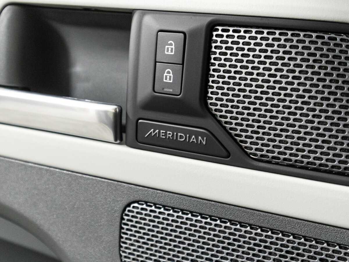 Land Rover Defender 110, 2020 Фото №18