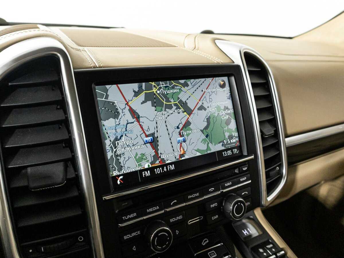 Porsche Cayenne Turbo, 2015 Фото №21