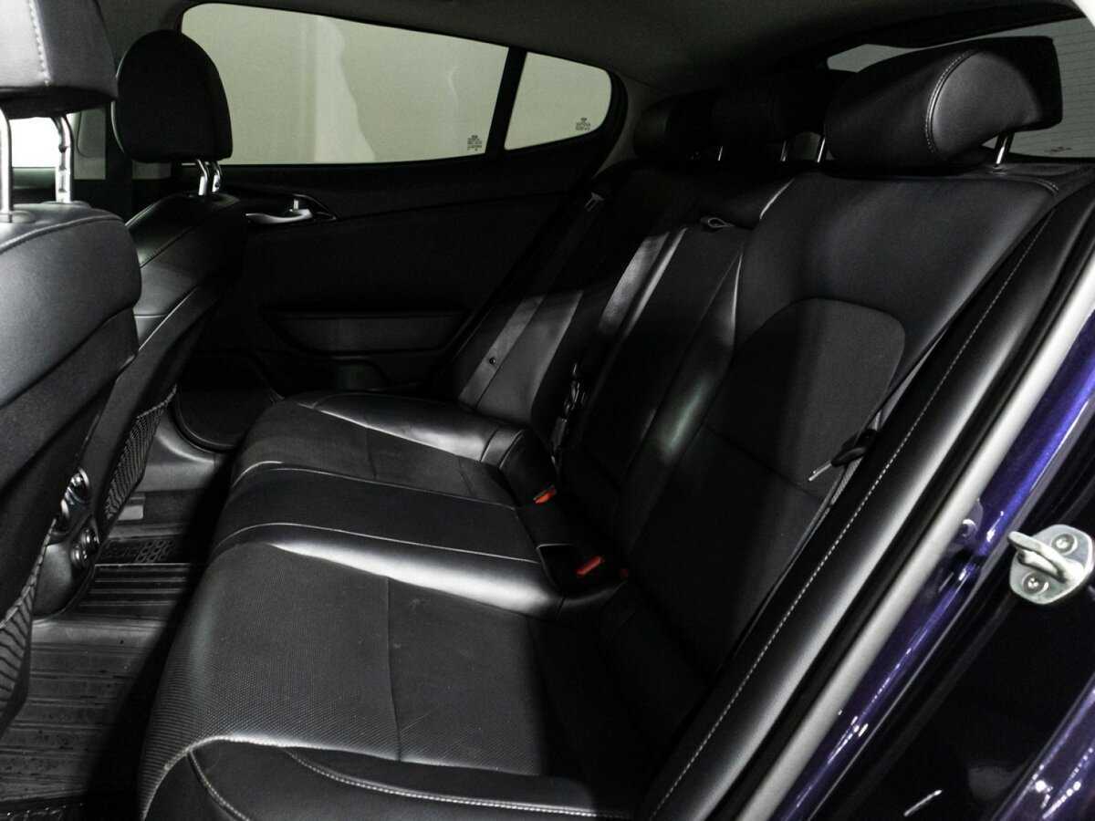 Kia Stinger, 2019 Фото №11