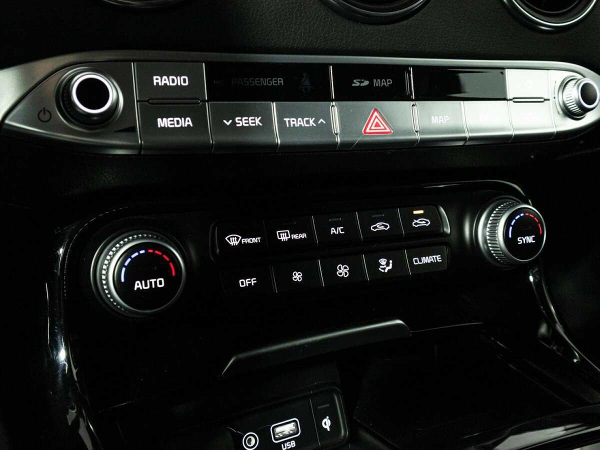 Kia Stinger, 2019 Фото №19