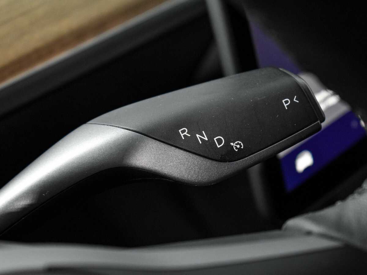 Tesla Model 3 Performance, 2023 Фото №12