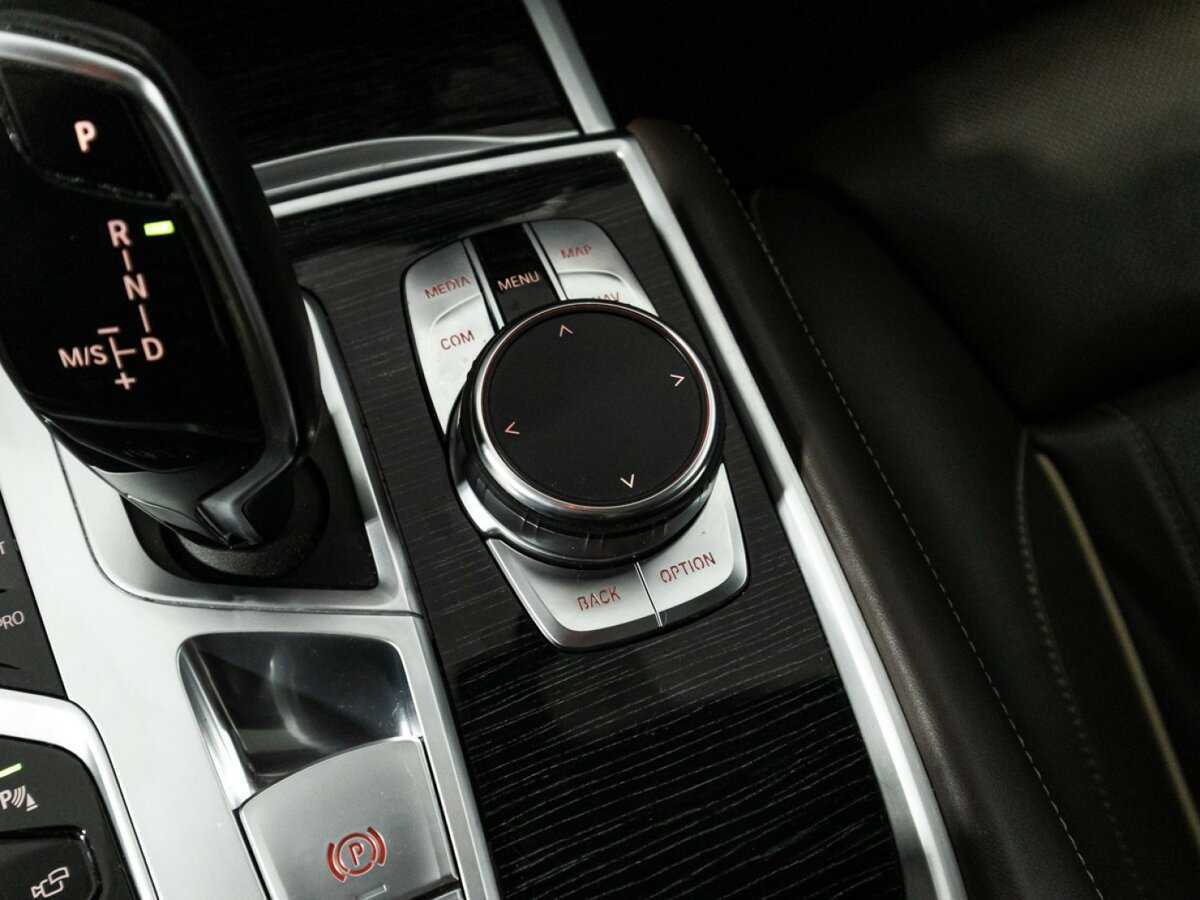 BMW 7 серии 730d xDrive, 2018 Фото №23