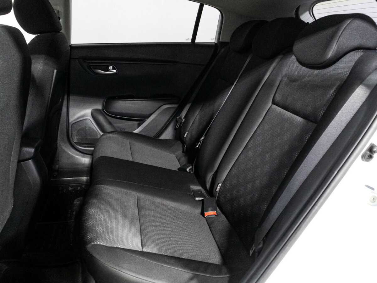 Kia Rio X-Line, 2017 Фото №10