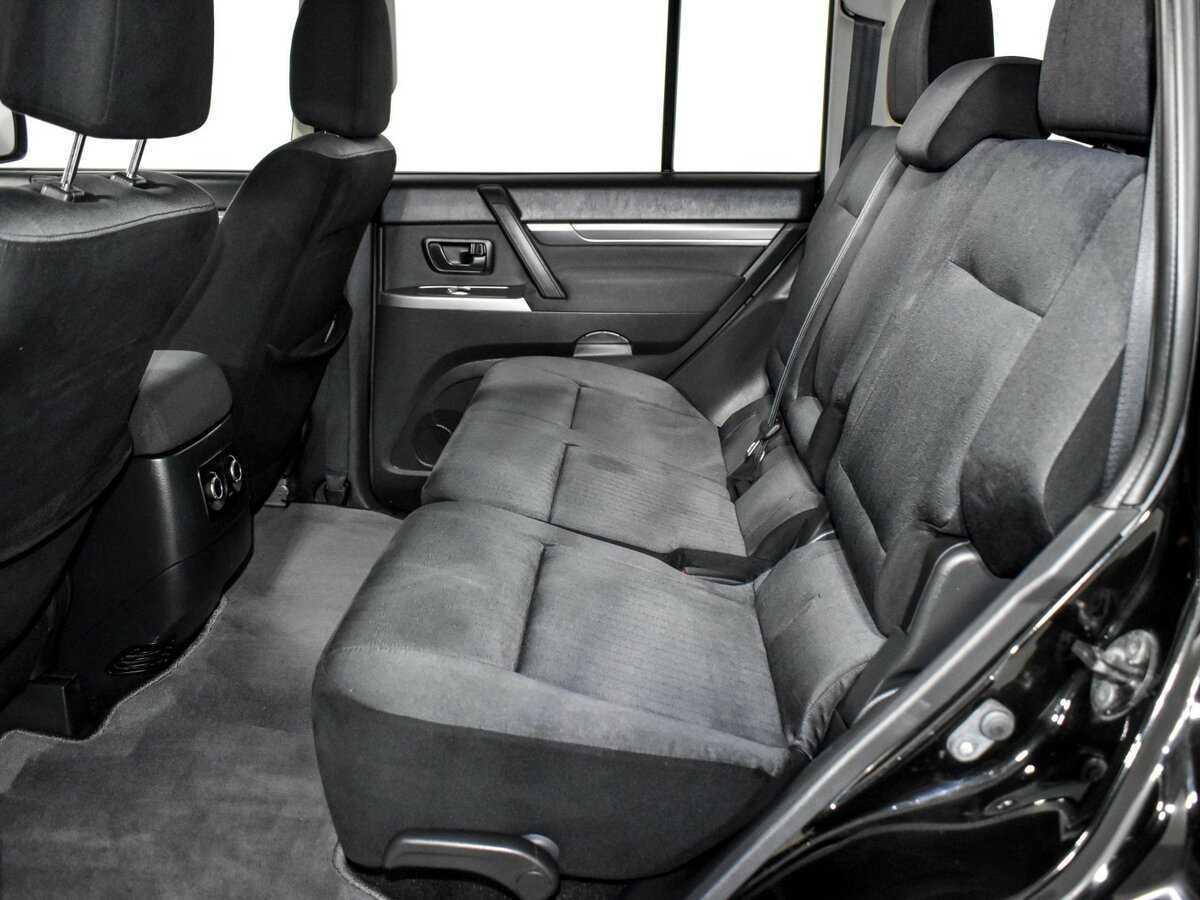 Mitsubishi Pajero, 2013 - 233 911 км. | Фото №8