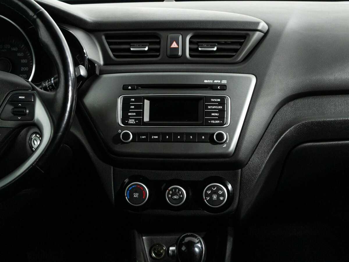 Kia Rio, 2017 Фото №14