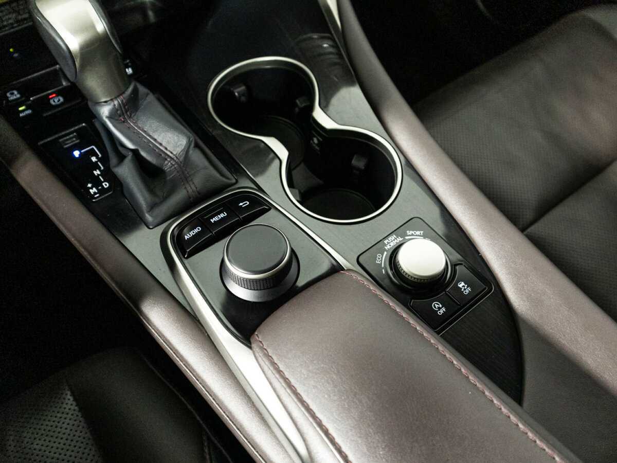 Lexus RX 200t, 2017 Фото №22
