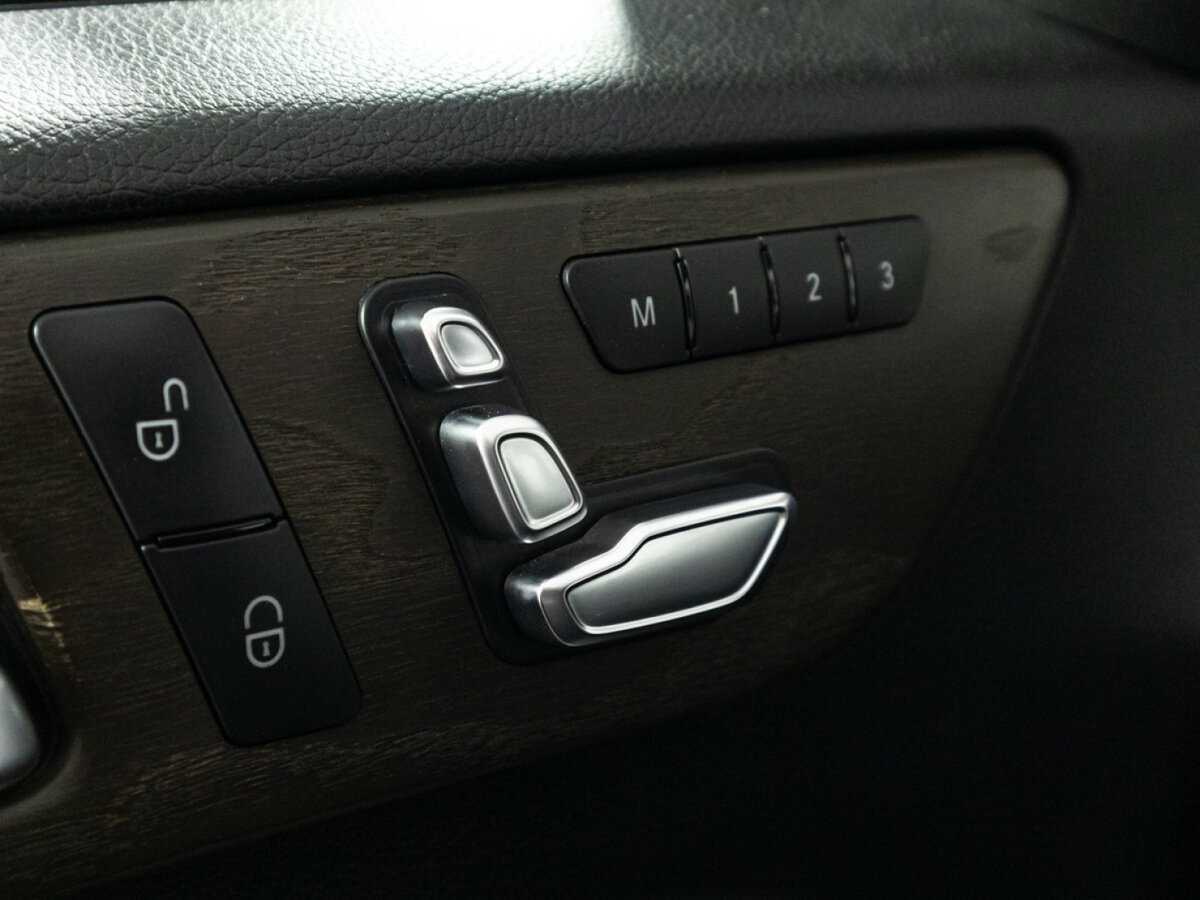 Mercedes-Benz GLE Coupe 400, 2017 Фото №17