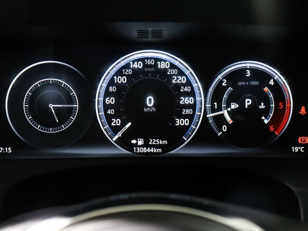 Jaguar F-Pace, 2016 Фото №11