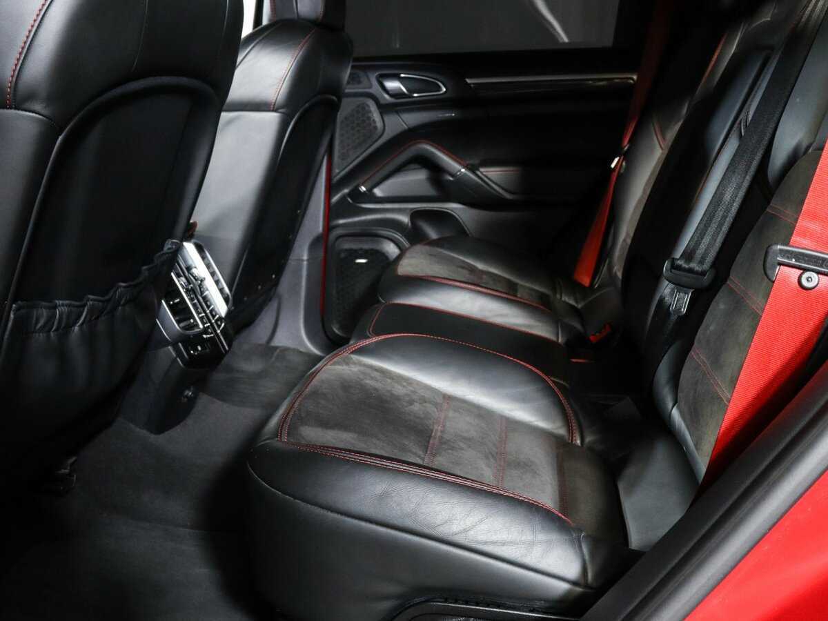 Porsche Cayenne GTS, 2013 Фото №7