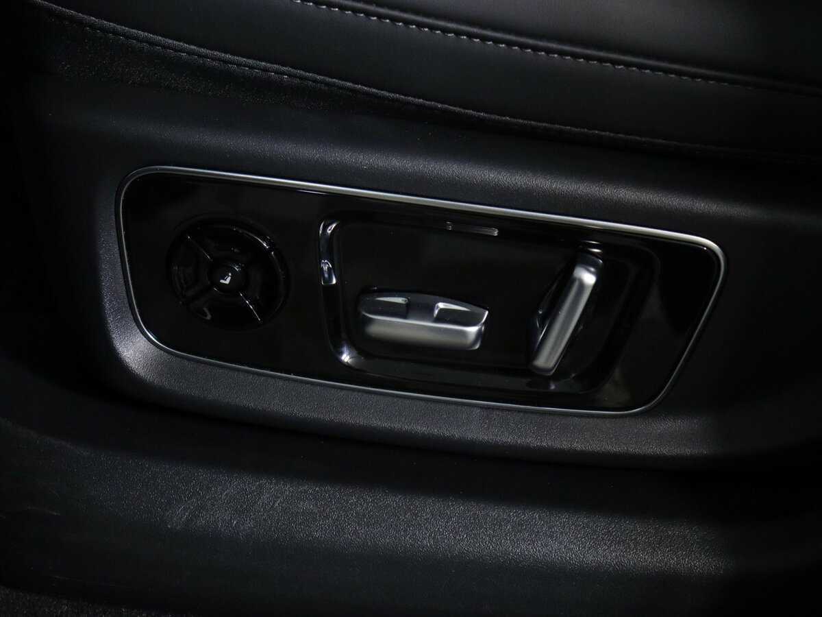 LiXiang L9 52.3 kWh, 2024 Фото №30