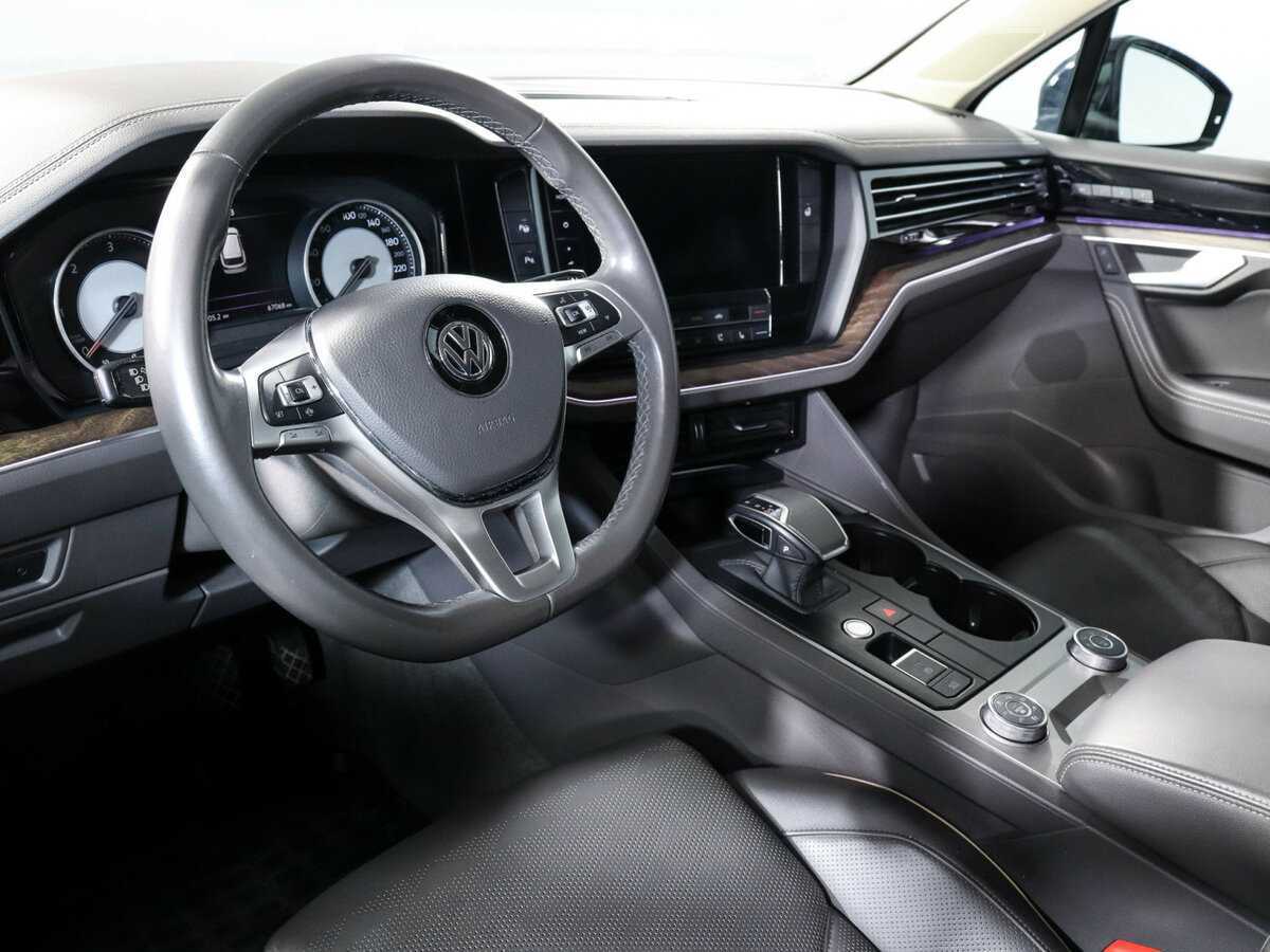 Volkswagen Touareg, 2020 Фото №11