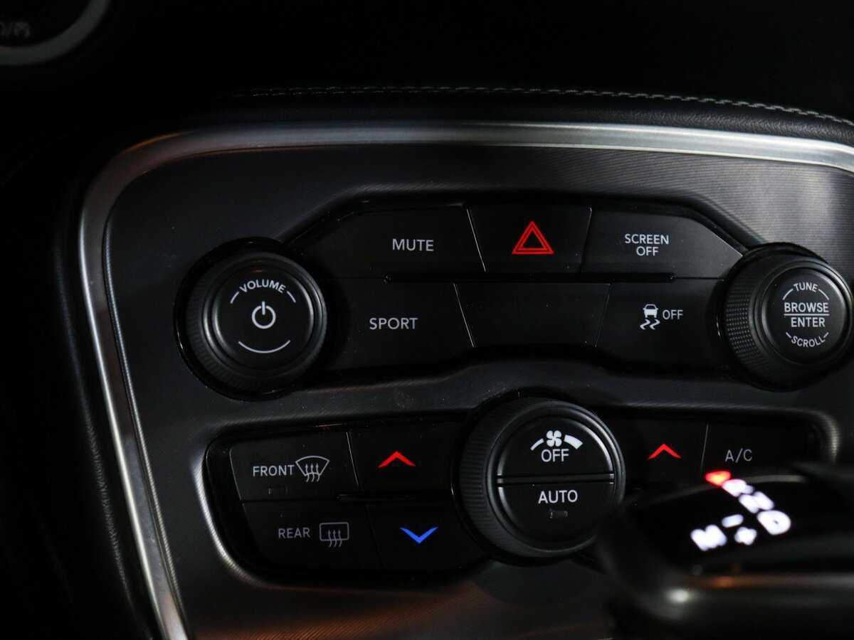 Dodge Challenger, 2019 Фото №17