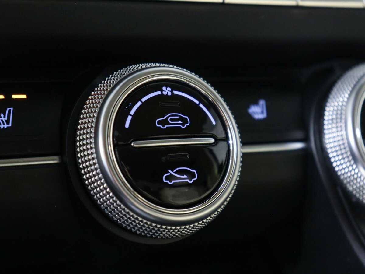 Genesis G70, 2019 Фото №17