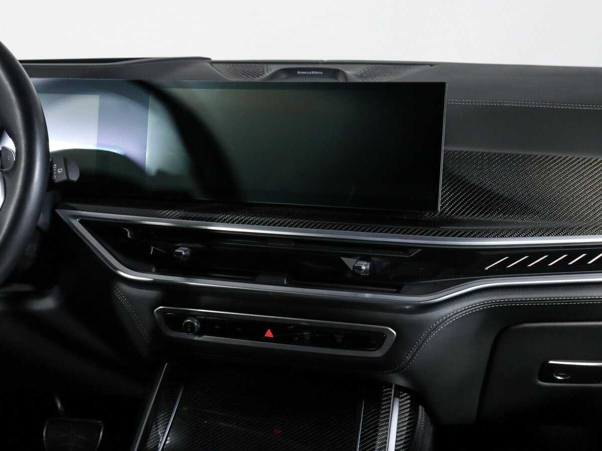 BMW X7 M60i, 2023 Фото №10