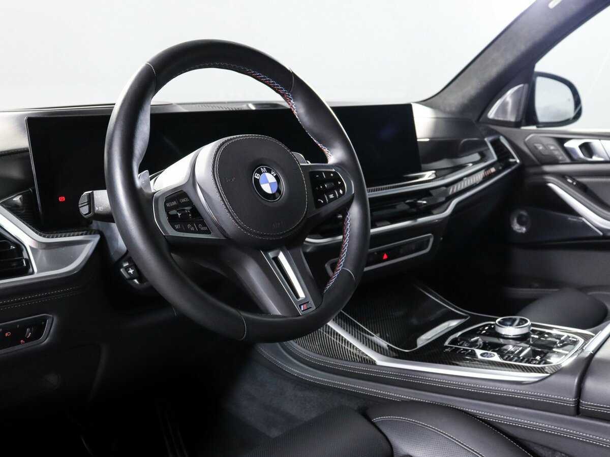BMW X7 M60i, 2023 Фото №11