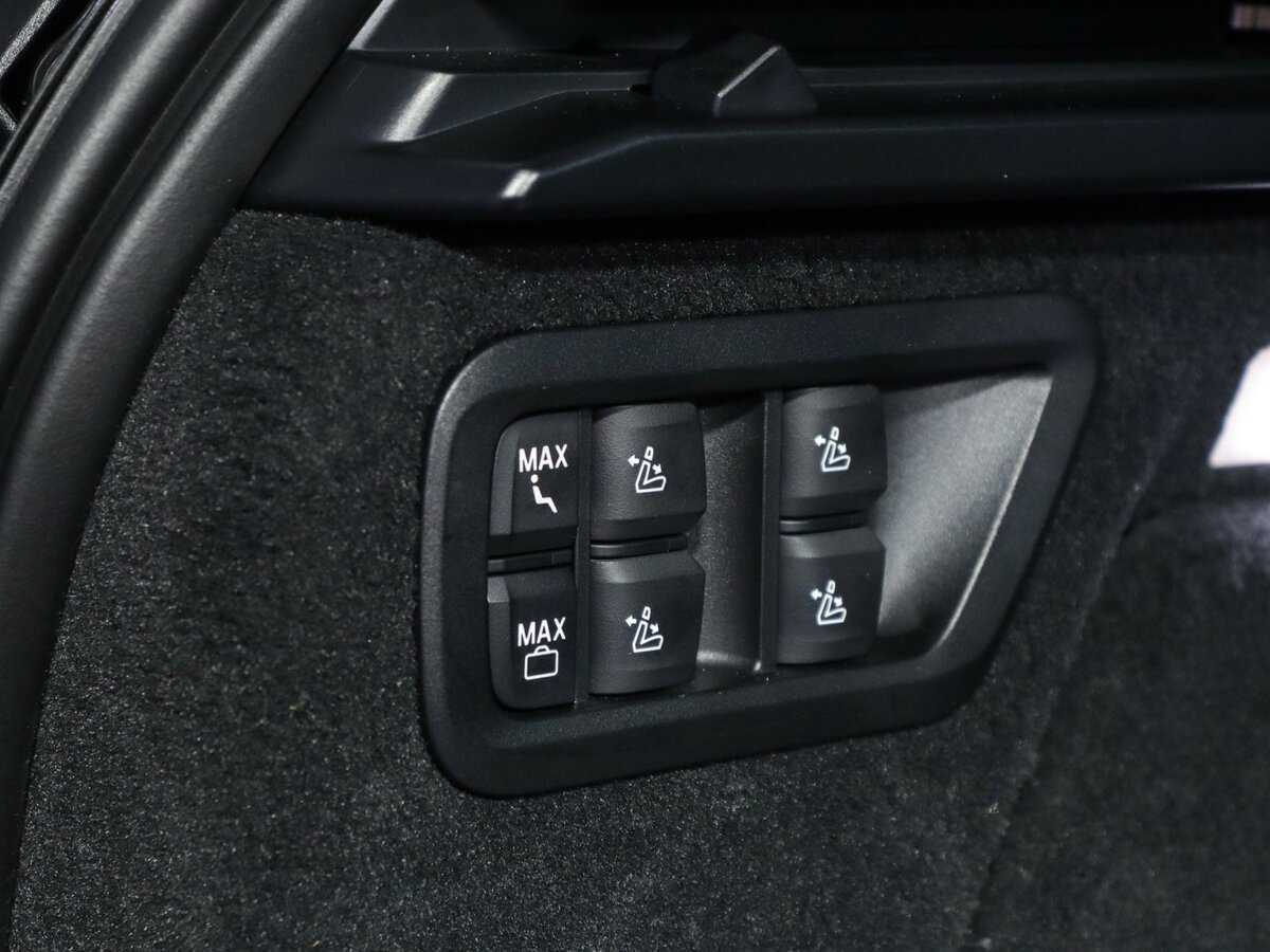 BMW X7 M60i, 2023 Фото №21