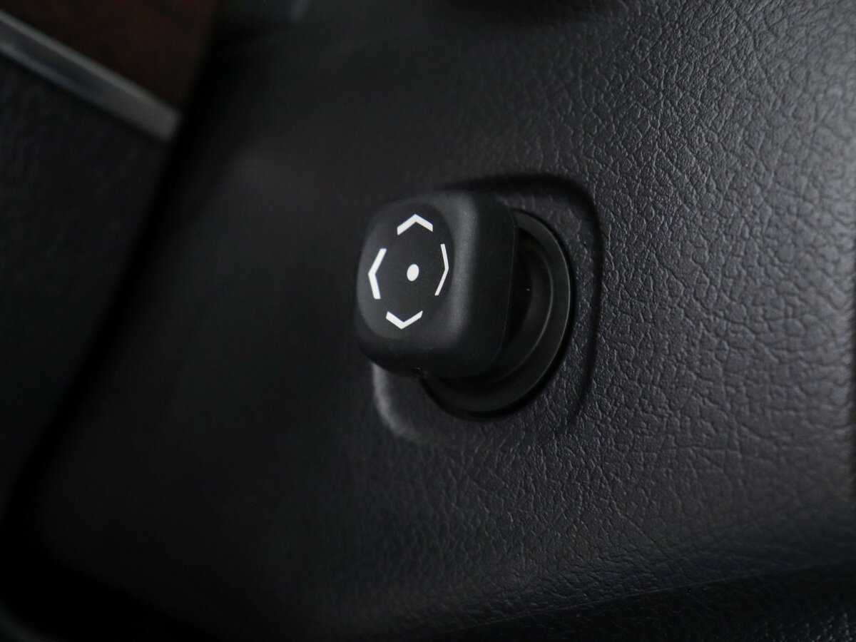 Toyota Land Cruiser, 2018 Фото №25