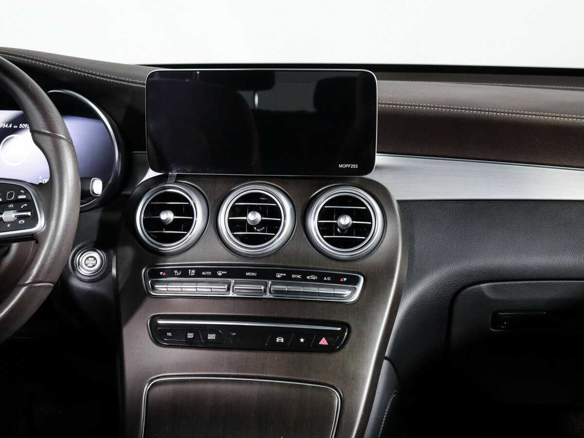 Mercedes-Benz GLC 200, 2020 Фото №13