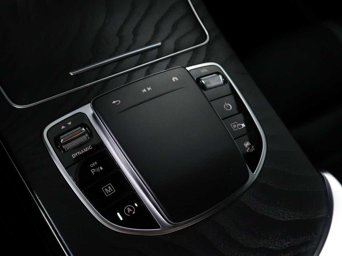 Mercedes-Benz GLC Coupe 300, 2019 Фото №23