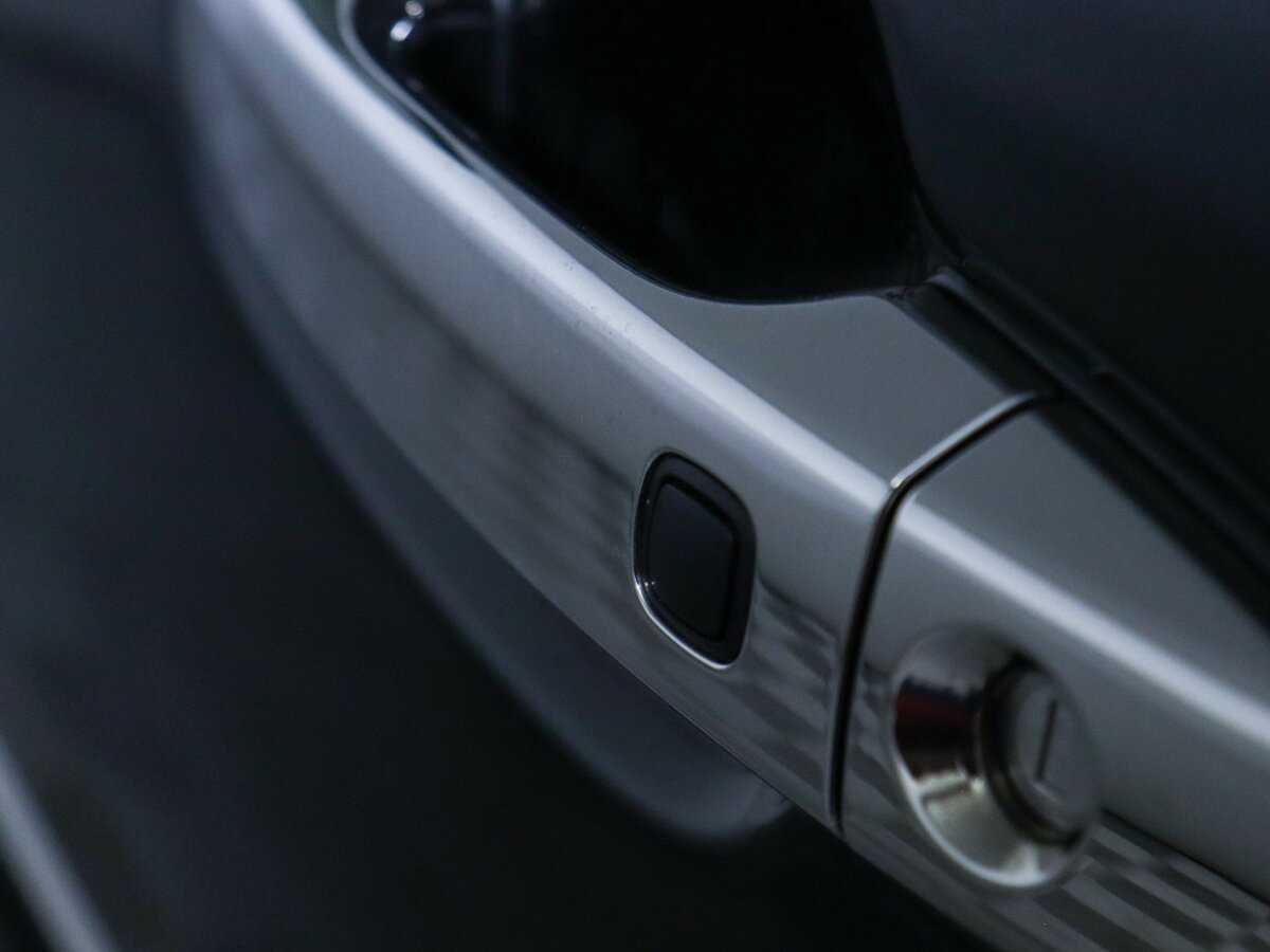 Lexus LX 570, 2012 Фото №16