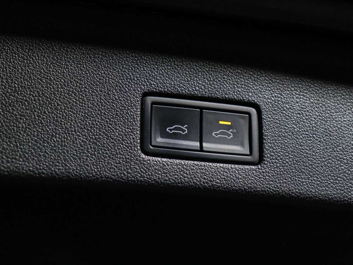 Volkswagen Touareg, 2021 Фото №18