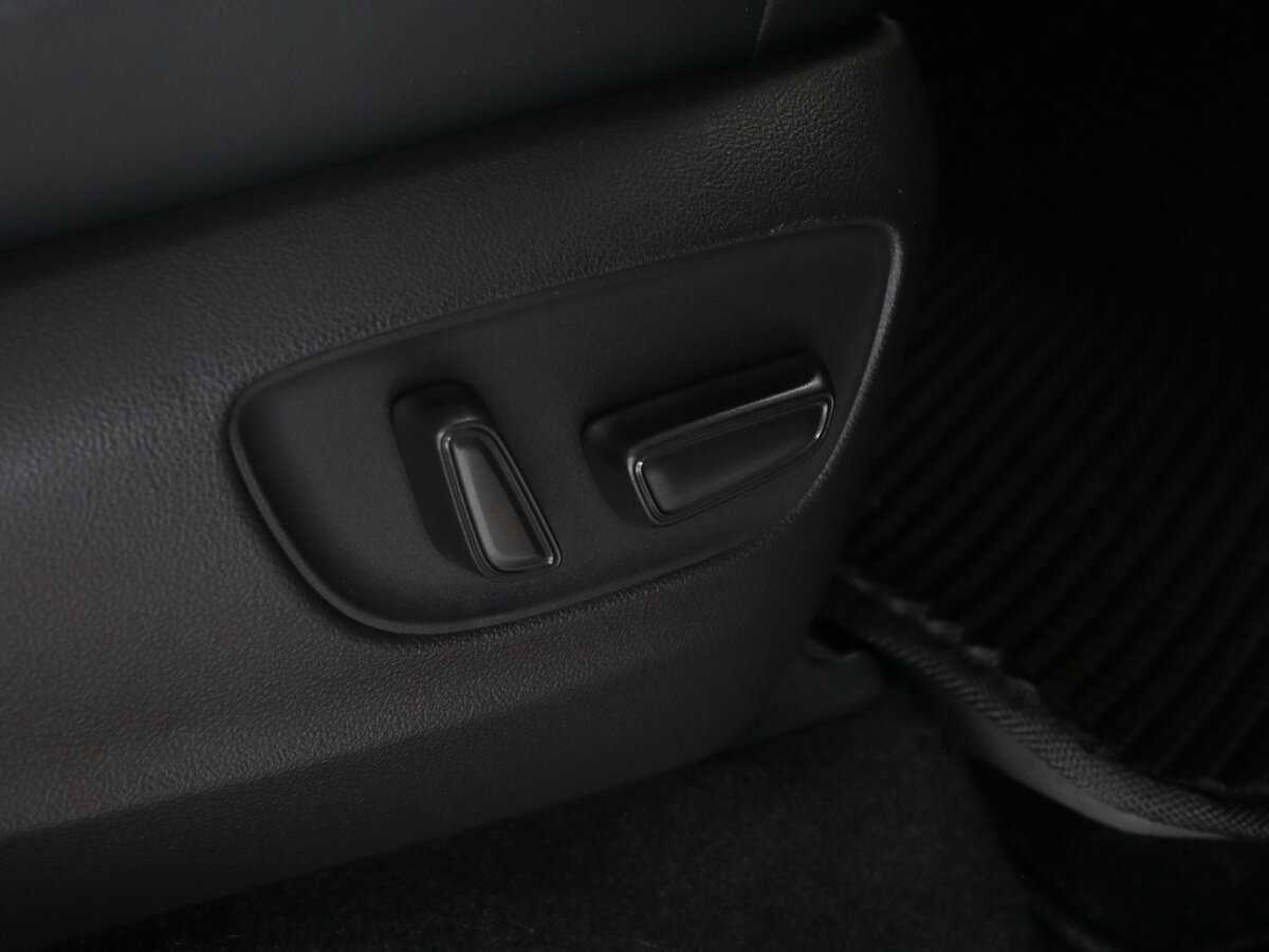 Toyota Land Cruiser, 2021 Фото №15