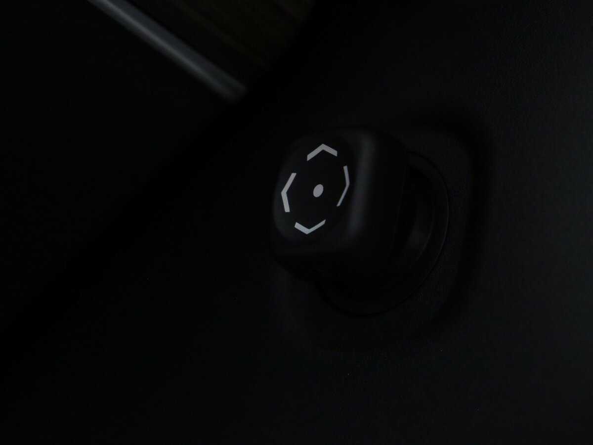 Toyota Land Cruiser Prado, 2018 Фото №16