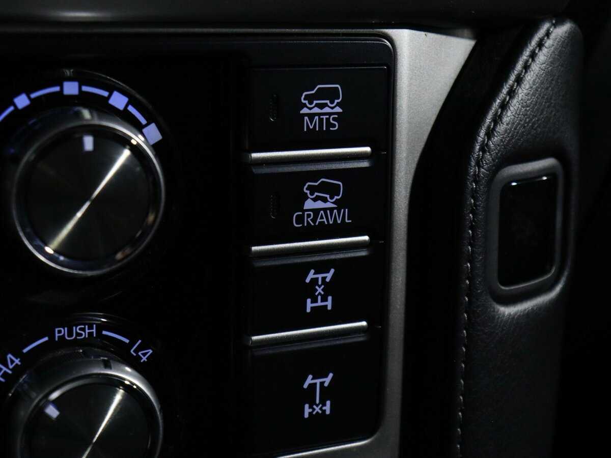 Toyota Land Cruiser Prado, 2018 Фото №25