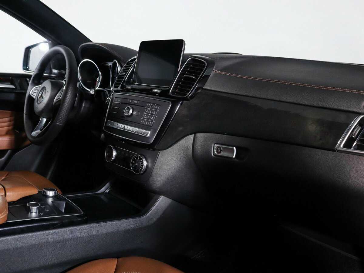 Mercedes-Benz GLE Coupe 400, 2018 Фото №9