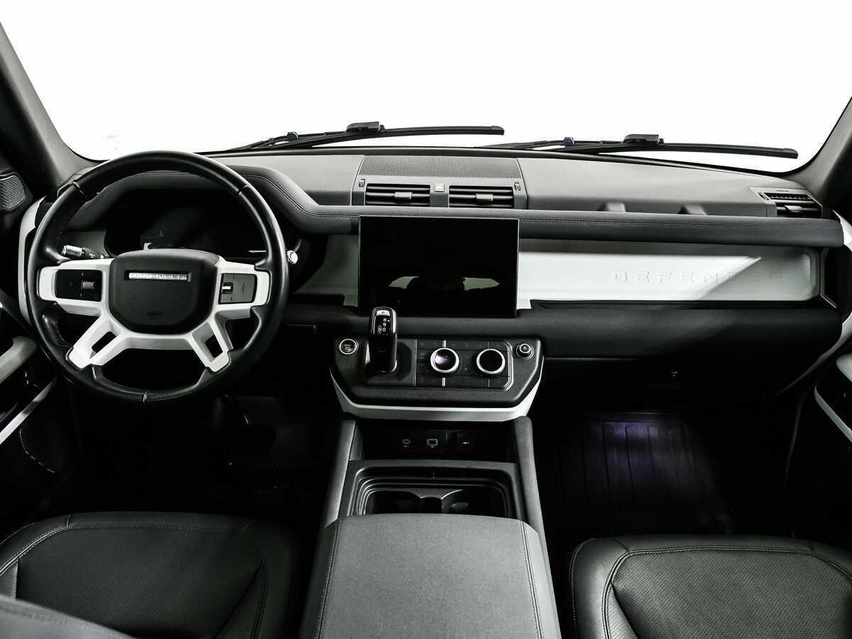Land Rover Defender 110, 2021 Фото №11