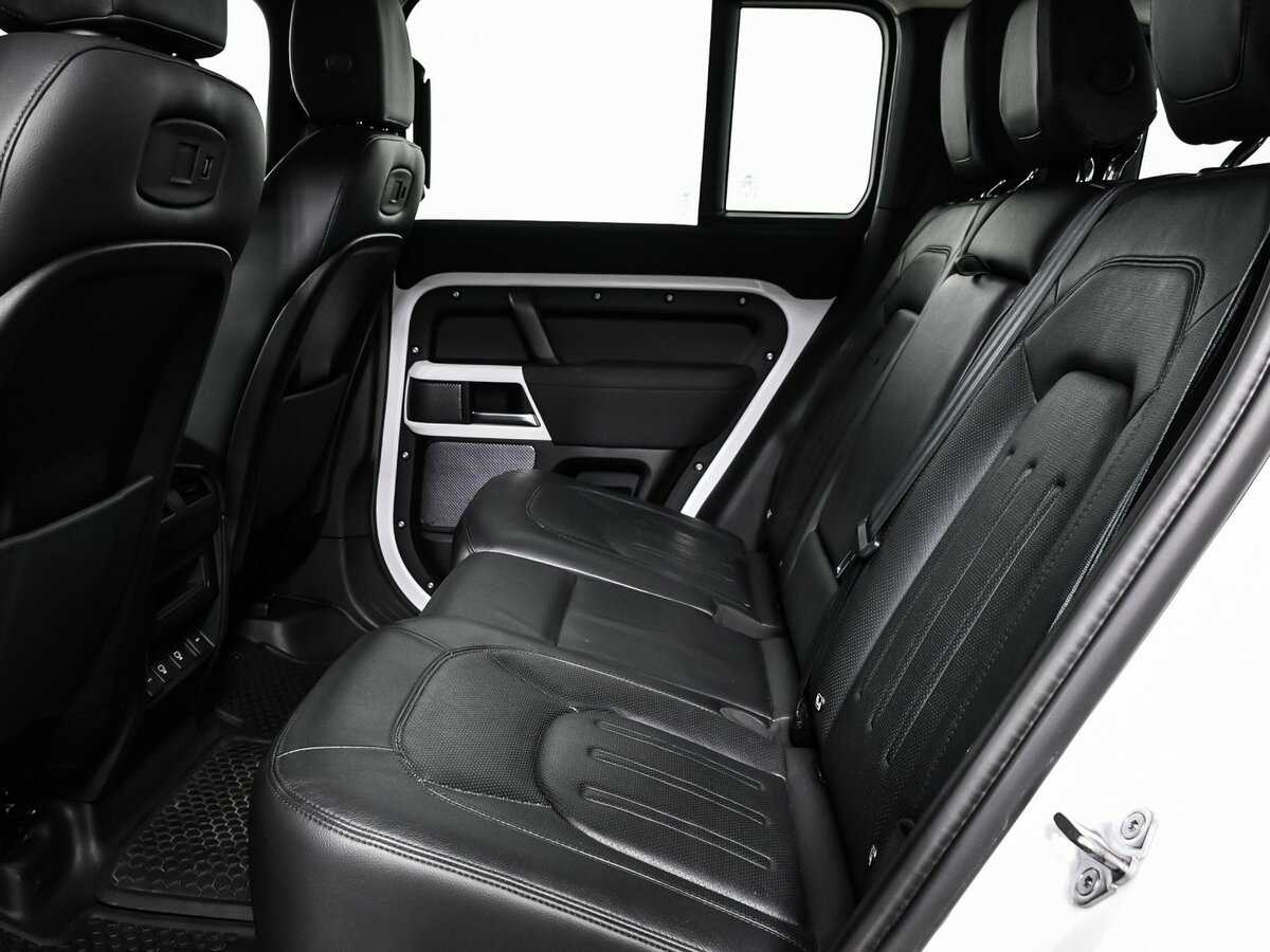 Land Rover Defender 110, 2021 Фото №13